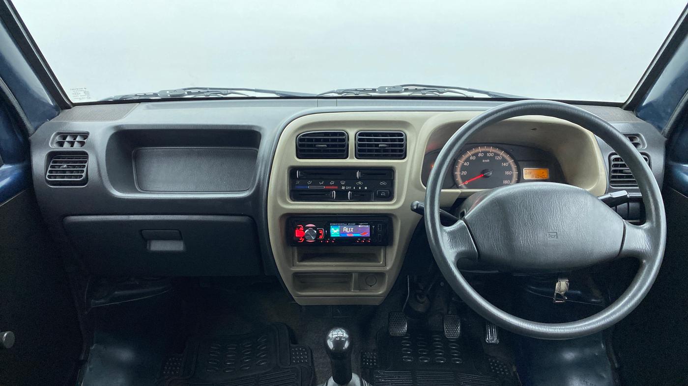 2015 Maruti Eeco 5 STR WITH AC PLUSHTR, Petrol, Manual, 81,165 km, Dashboard