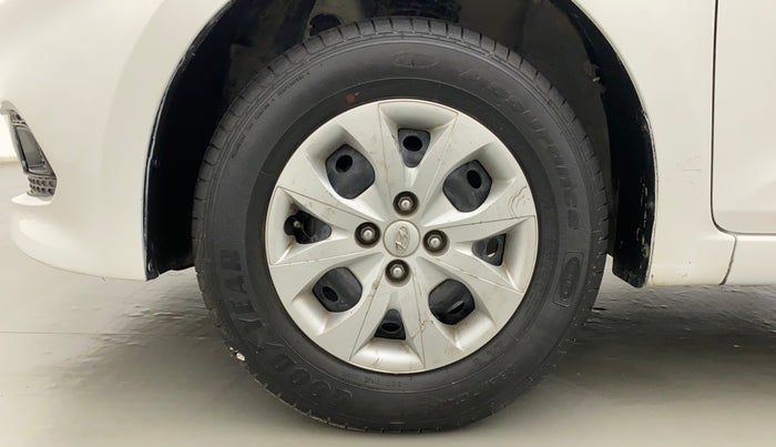 2015 Hyundai Elite i20 MAGNA 1.2, Petrol, Manual, 46,133 km, Left Front Wheel
