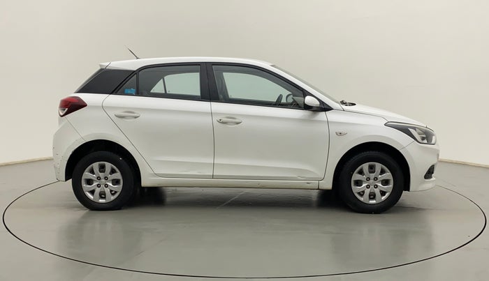 2015 Hyundai Elite i20 MAGNA 1.2, Petrol, Manual, 46,133 km, Right Side View