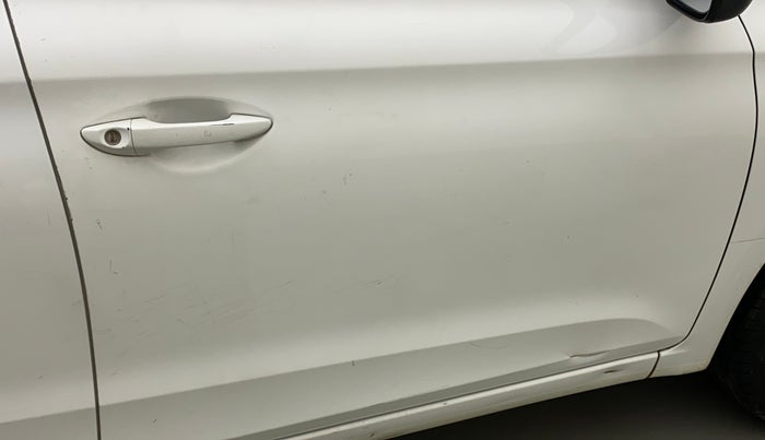 2015 Hyundai Elite i20 MAGNA 1.2, Petrol, Manual, 46,133 km, Driver-side door - Minor scratches