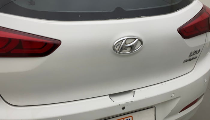 2015 Hyundai Elite i20 MAGNA 1.2, Petrol, Manual, 46,133 km, Dicky (Boot door) - Minor scratches