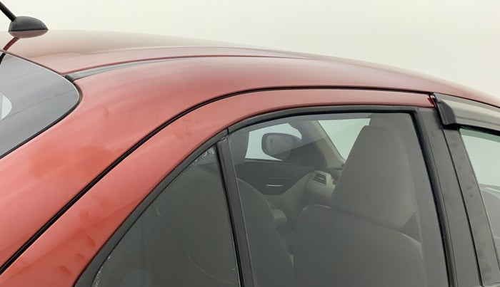 2017 Maruti Dzire VXI, Petrol, Manual, 21,216 km, Right rear door - Door visor damaged