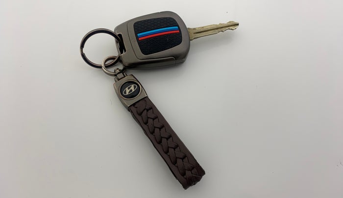 2016 Hyundai Grand i10 SPORTZ 1.2 KAPPA VTVT, Petrol, Manual, 86,476 km, Key Close Up