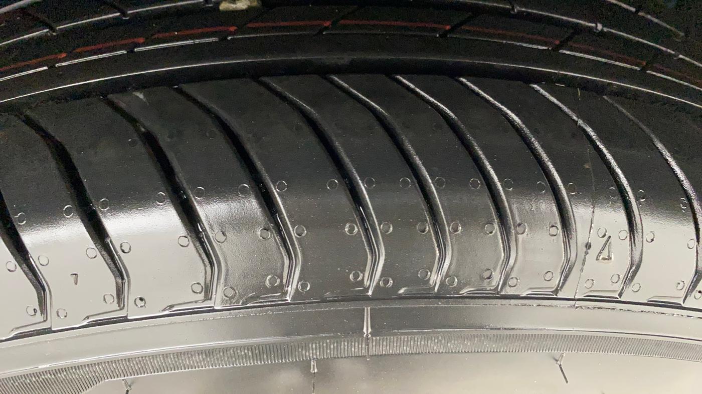 2021 Maruti S Cross ZETA 1.5, Petrol, Manual, 38,329 km, Right Front Tyre Tread