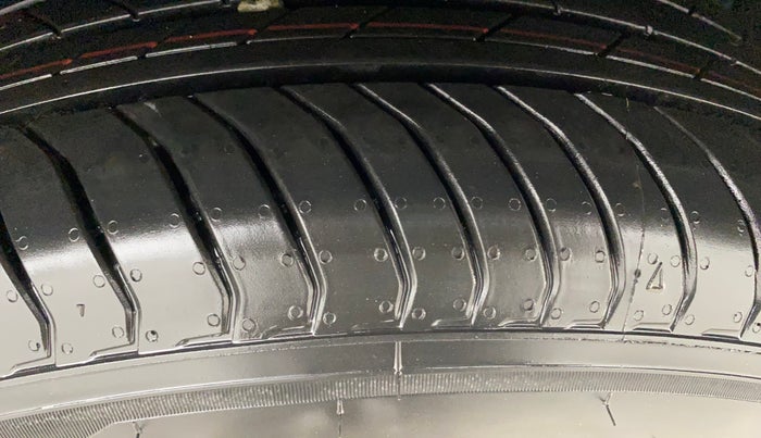 2021 Maruti S Cross ZETA 1.5, Petrol, Manual, 38,329 km, Right Front Tyre Tread