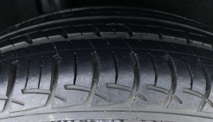 2018 Maruti Baleno DELTA 1.2 K12, Petrol, Manual, 24,749 km, Right Rear Tyre Tread