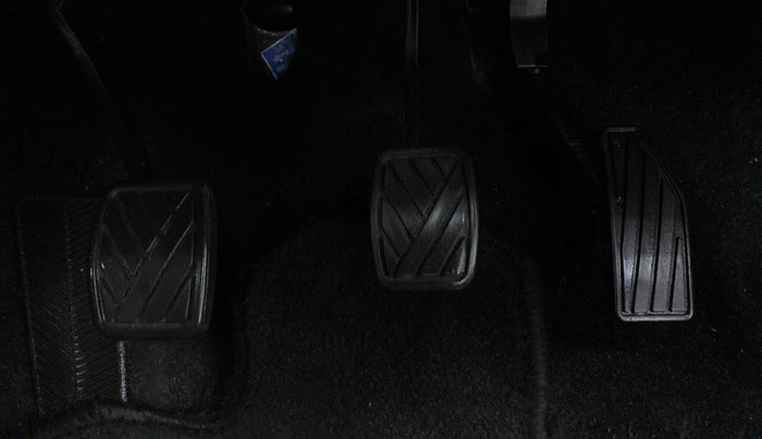 2018 Maruti Baleno DELTA 1.2 K12, Petrol, Manual, 24,749 km, Pedals