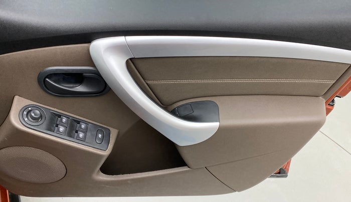 2018 Renault Duster RXS CVT 106 PS, Petrol, Automatic, 36,863 km, Driver Side Door Panels Control