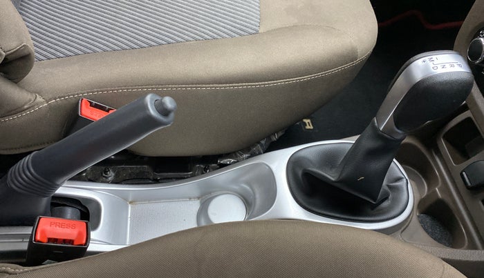 2018 Renault Duster RXS CVT 106 PS, Petrol, Automatic, 36,863 km, Gear Lever