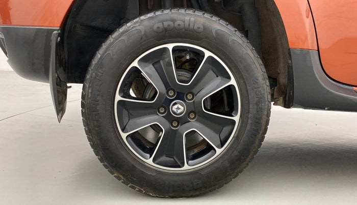 2018 Renault Duster RXS CVT 106 PS, Petrol, Automatic, 36,863 km, Right Rear Wheel