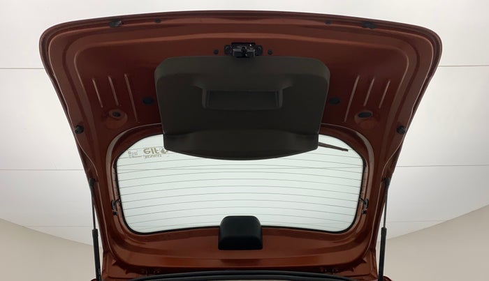 2018 Renault Duster RXS CVT 106 PS, Petrol, Automatic, 36,863 km, Boot Door Open