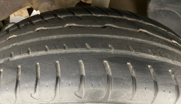 2018 Renault Duster RXS CVT 106 PS, Petrol, Automatic, 36,863 km, Left Rear Tyre Tread