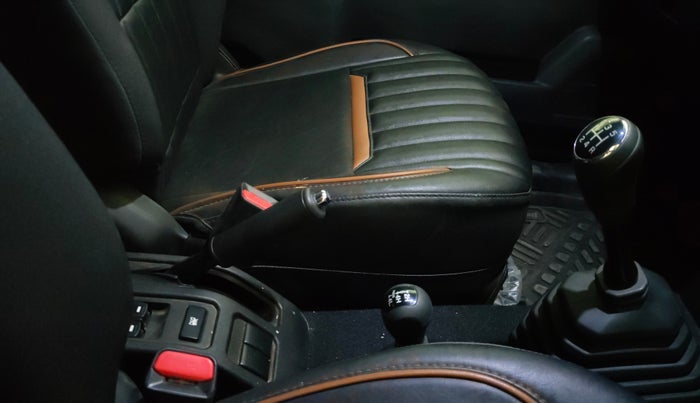 2023 Maruti JIMNY ALPHA ALL GRIP PRO MT, Petrol, Manual, 50,165 km, Gear Lever