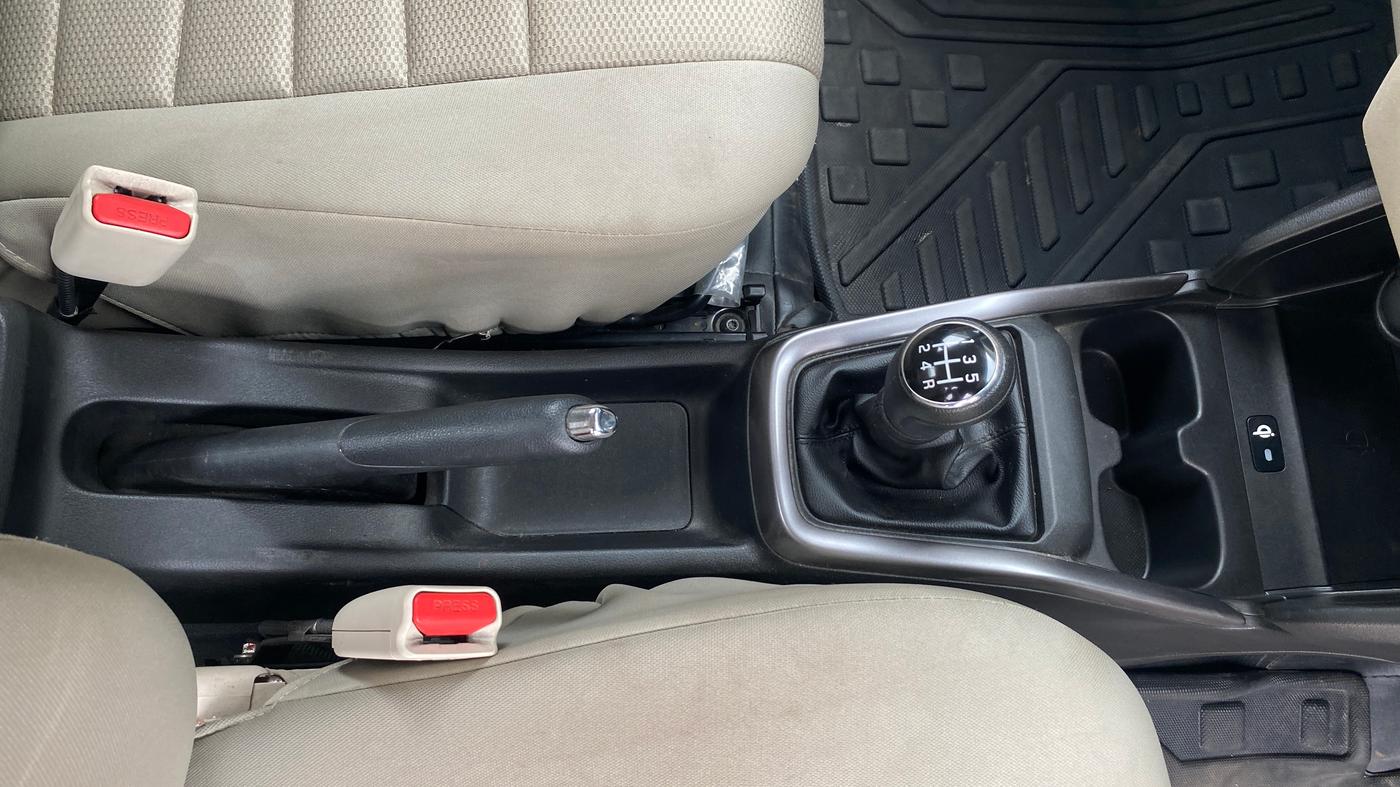 2025 Maruti Dzire ZXi CNG, CNG, Manual, 37,146 km, Gear Lever