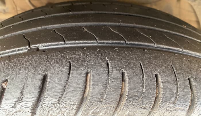 2021 Mahindra XUV300 W8 1.2 PETROL, Petrol, Manual, 58,969 km, Left Front Tyre Tread