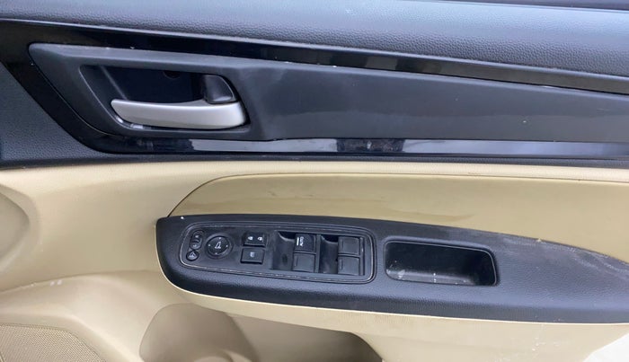 2018 Honda Amaze 1.2L I-VTEC V, Petrol, Manual, 44,017 km, Driver Side Door Panels Control