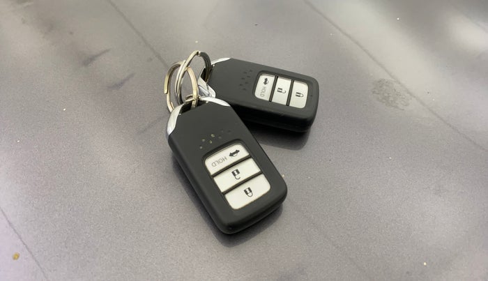 2018 Honda Amaze 1.2L I-VTEC V, Petrol, Manual, 44,017 km, Key Close Up