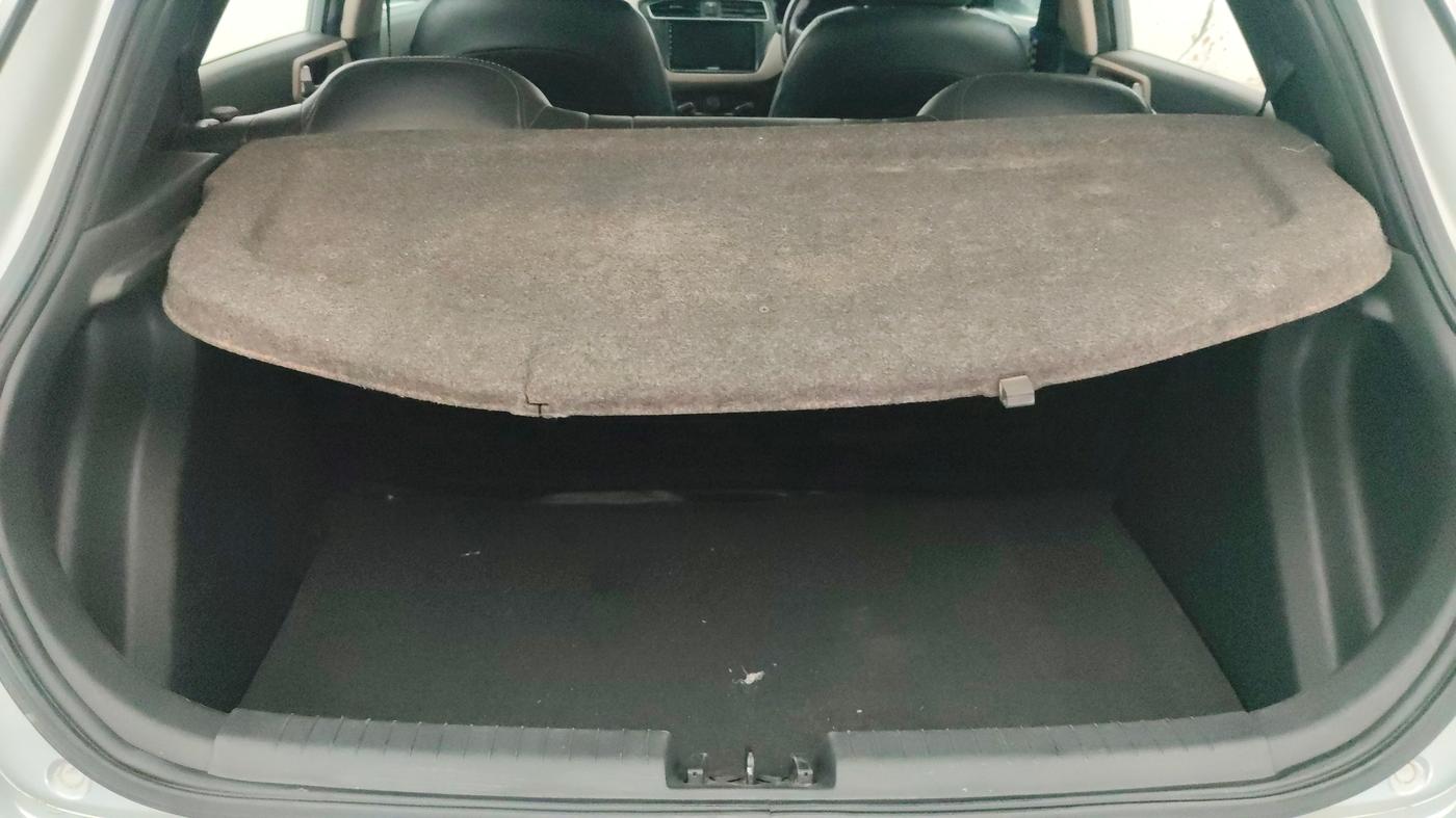 2018 Hyundai Elite i20 MAGNA EXECUTIVE CVT, Petrol, Automatic, 63,762 km, Boot Inside