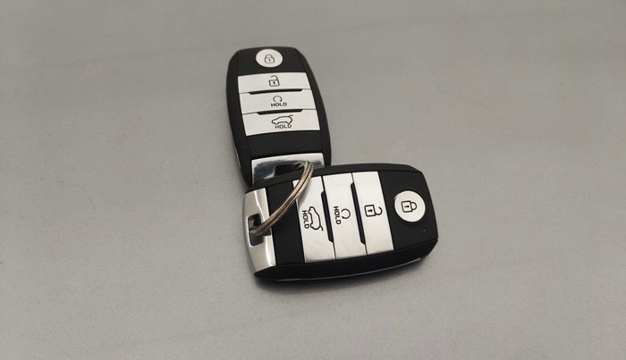 2021 KIA SONET HTX 1.0 IMT, Petrol, Manual, 47,982 km, Key Close Up