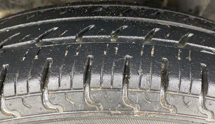 2018 Datsun Redi Go A, Petrol, Manual, 31,349 km, Left Rear Tyre Tread