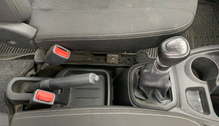 2018 Datsun Redi Go A, Petrol, Manual, 31,349 km, Gear Lever