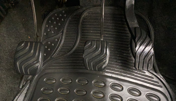 2018 Datsun Redi Go A, Petrol, Manual, 31,349 km, Pedals