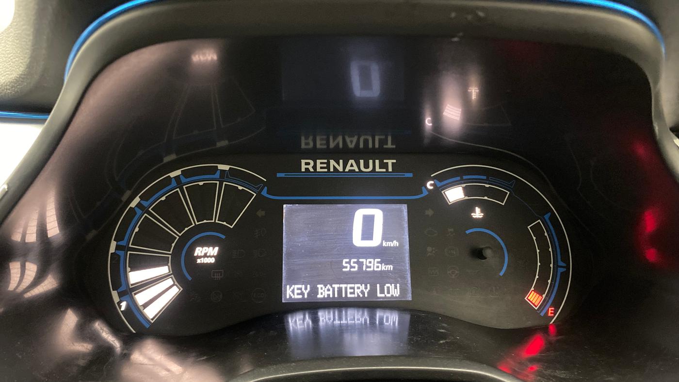 2021 Renault TRIBER RXZ DUAL TONE, Petrol, Manual, 55,760 km, Odometer Image