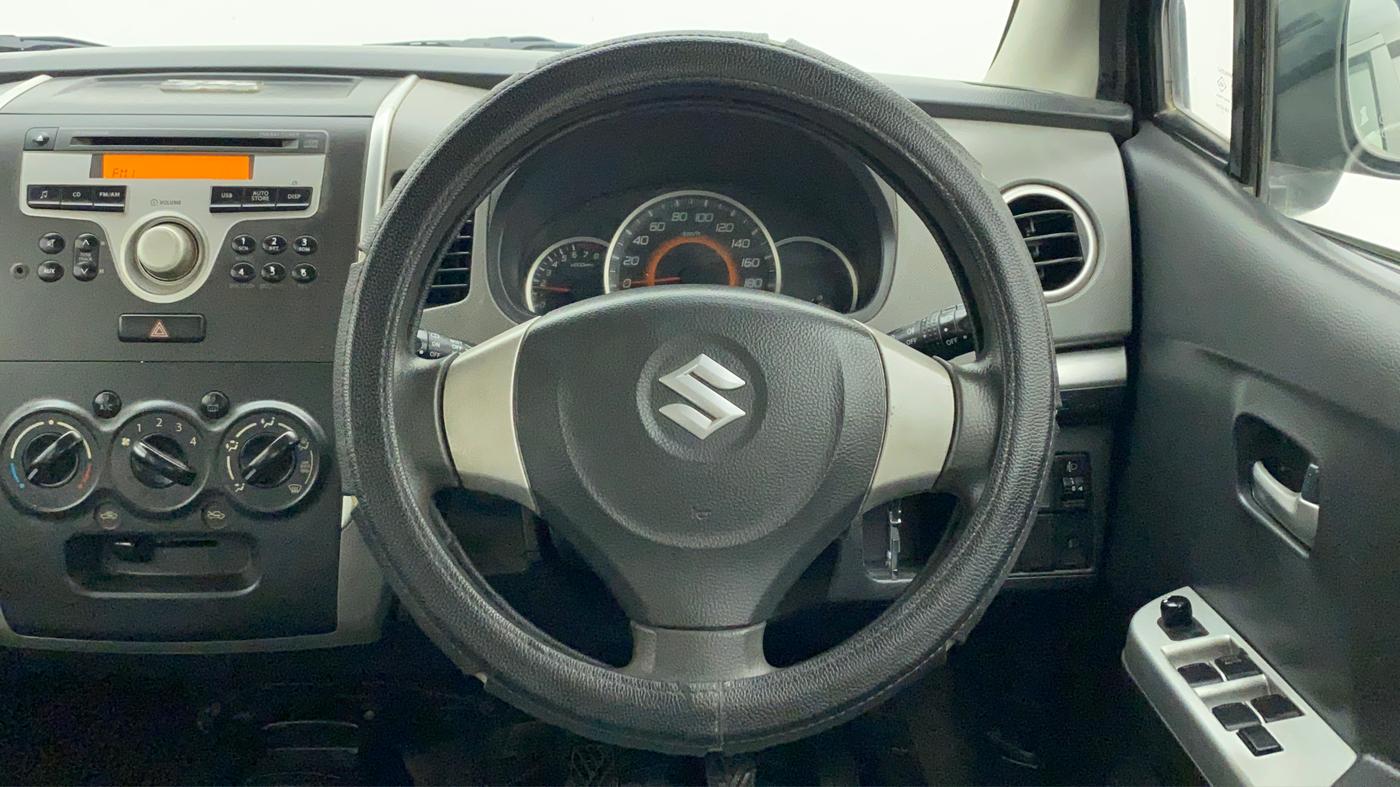 2011 Maruti Wagon R 1.0 VXI, Petrol, Manual, 77,193 km, Steering Wheel Close Up