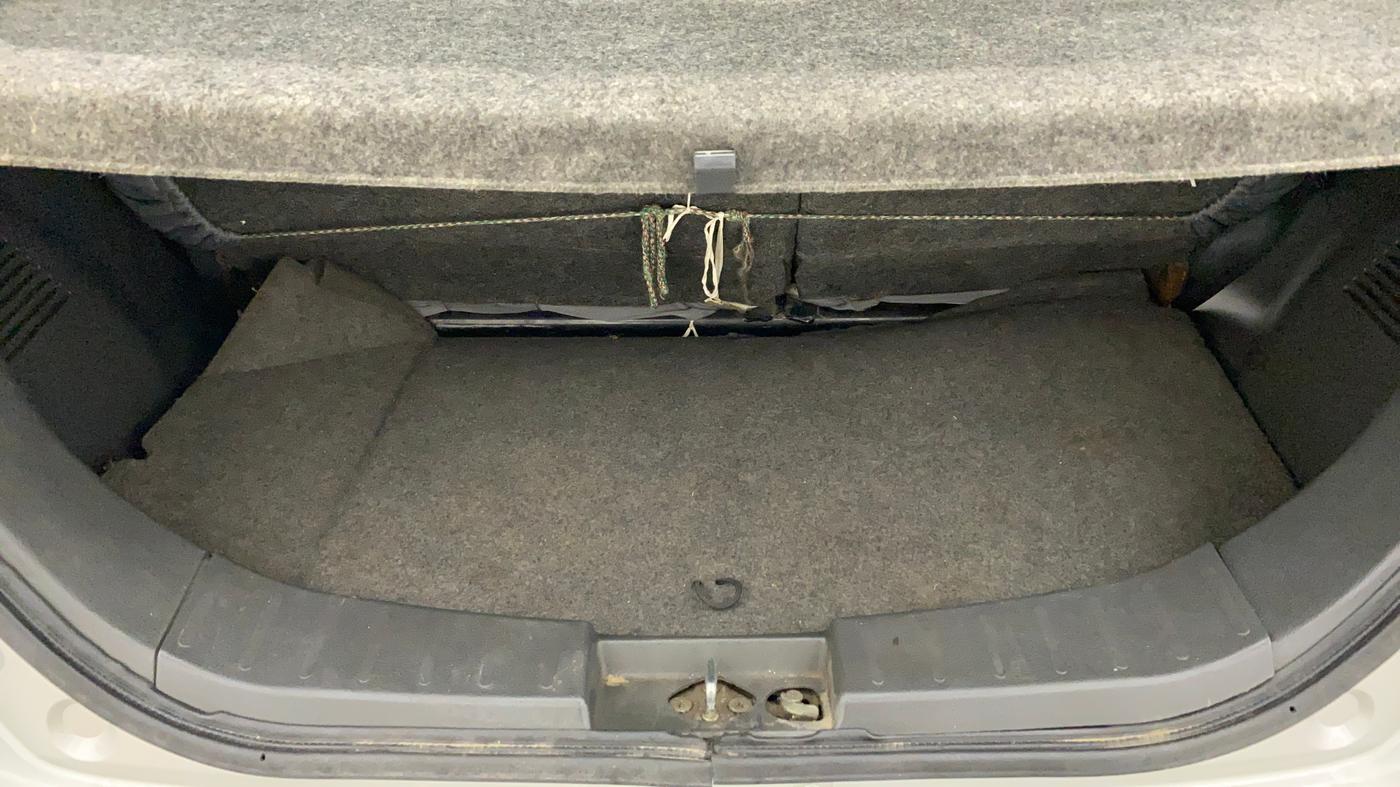 2011 Maruti Wagon R 1.0 VXI, Petrol, Manual, 77,193 km, Boot Inside