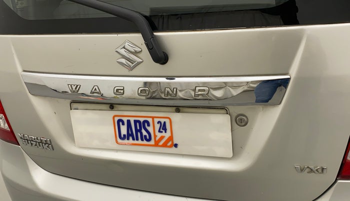 2011 Maruti Wagon R 1.0 VXI, Petrol, Manual, 77,193 km, Dicky (Boot door) - Slightly dented