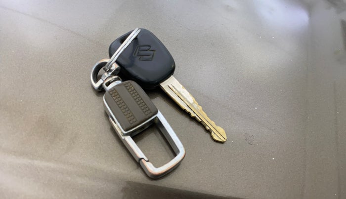 2018 Maruti Wagon R 1.0 LXI CNG, CNG, Manual, 97,067 km, Key Close Up