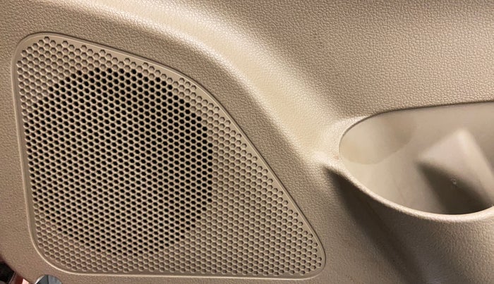 2017 Mahindra TUV300 T8 AT, Diesel, Automatic, 35,373 km, Speakers