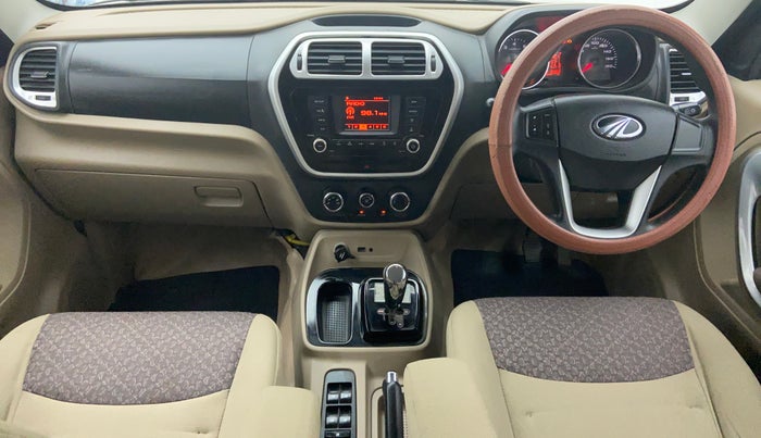 2017 Mahindra TUV300 T8 AT, Diesel, Automatic, 35,373 km, Dashboard View