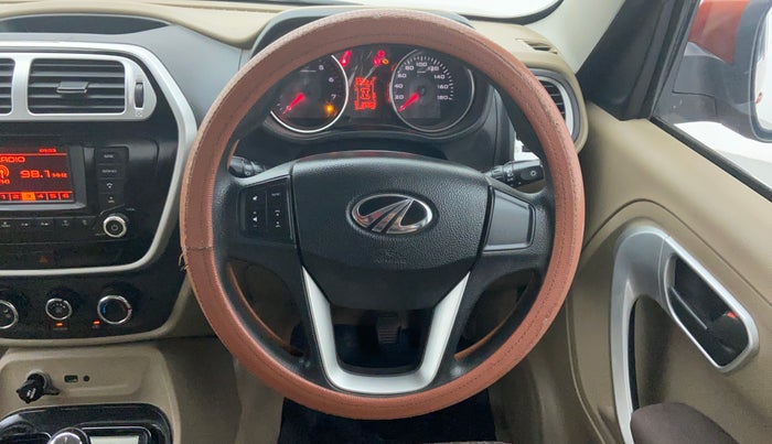 2017 Mahindra TUV300 T8 AT, Diesel, Automatic, 35,373 km, Steering Wheel Close-up