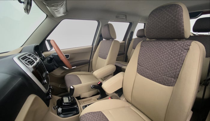 2017 Mahindra TUV300 T8 AT, Diesel, Automatic, 35,373 km, Right Side Front Door Cabin View