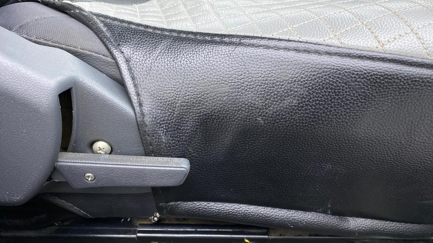 2019 Maruti Alto 800 LXI, Petrol, Manual, 63,389 km, Driver Side Adjustment Panel