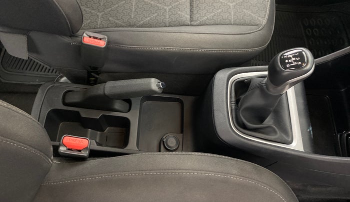 2022 Tata PUNCH CREATIVE  MT, Petrol, Manual, 14,610 km, Gear Lever