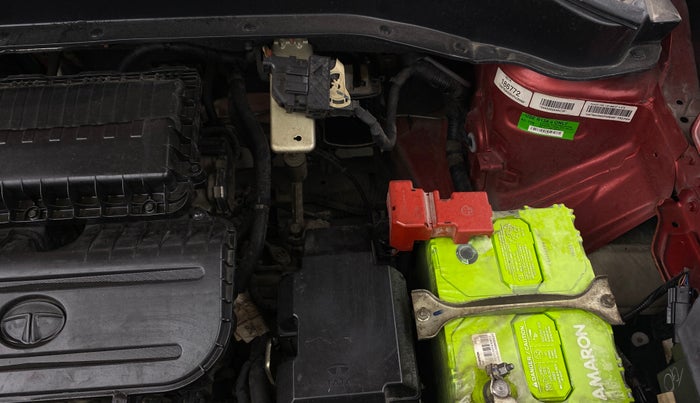 2022 Tata PUNCH CREATIVE  MT, Petrol, Manual, 14,610 km, Engine View - Left