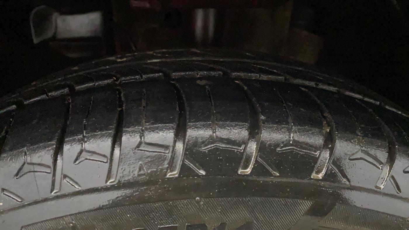 2017 Tata Tiago XZA PETROL, Petrol, Automatic, 62,387 km, Left Front Tyre Tread
