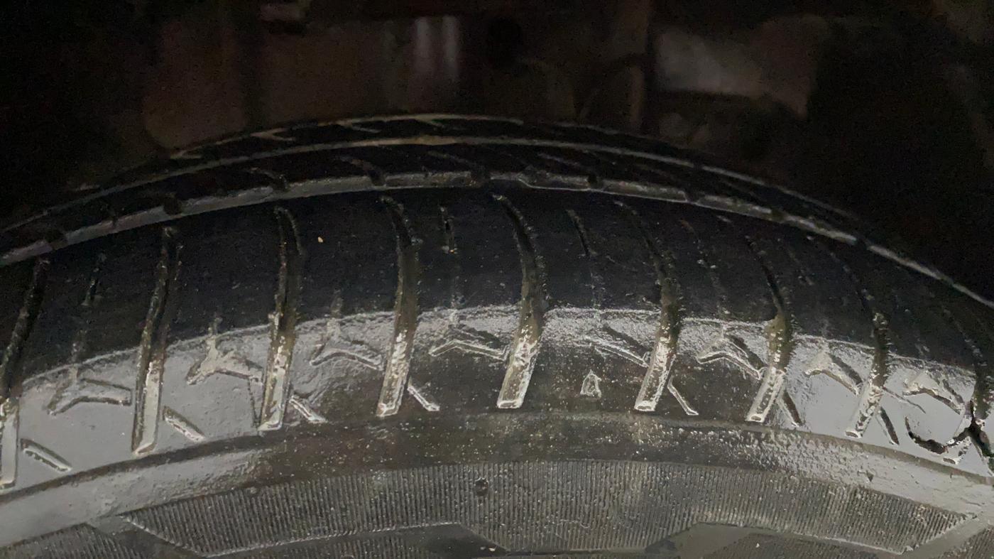 2017 Tata Tiago XZA PETROL, Petrol, Automatic, 62,387 km, Right Front Tyre Tread