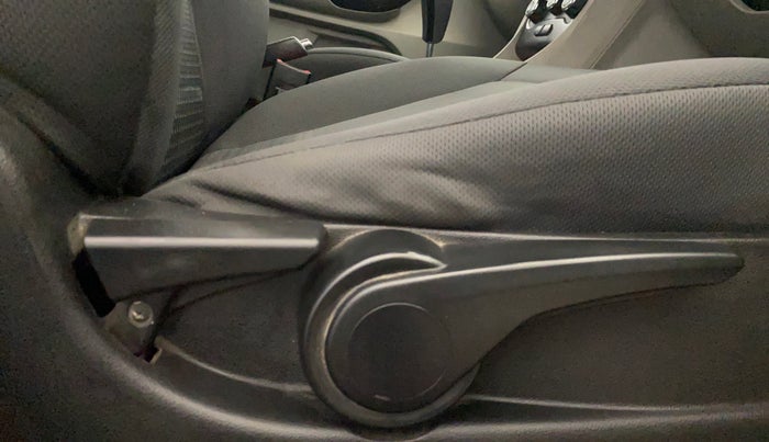 2017 Tata Tiago XZA PETROL, Petrol, Automatic, 62,355 km, Driver Side Adjustment Panel