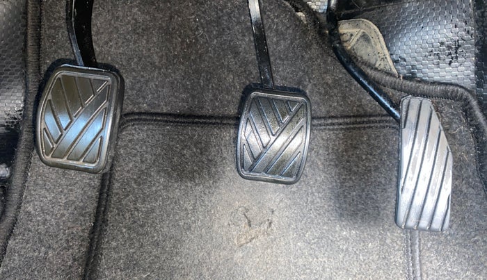 2018 Maruti Wagon R 1.0 VXI+ (O) MT, Petrol, Manual, 94,051 km, Pedals