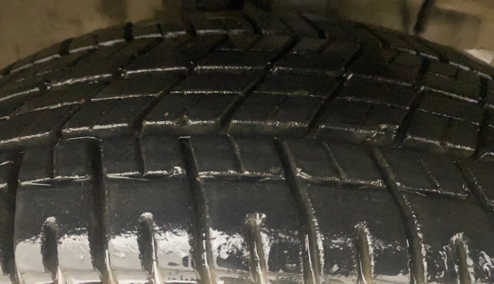 2018 Maruti Wagon R 1.0 VXI+ (O) MT, Petrol, Manual, 94,051 km, Right Front Tyre Tread