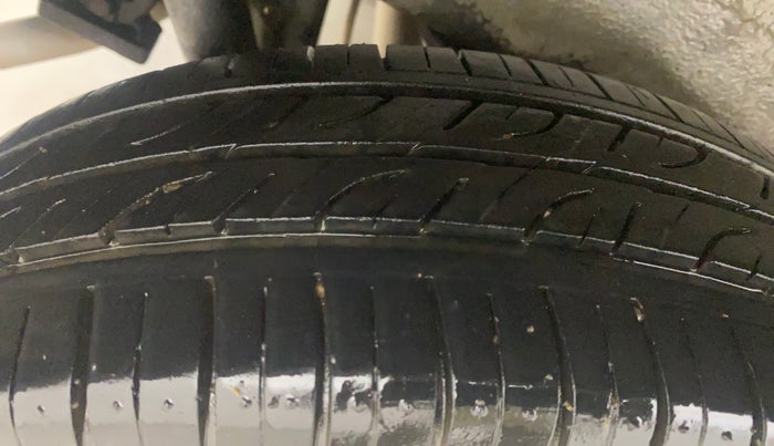 2018 Maruti Wagon R 1.0 VXI+ (O) MT, Petrol, Manual, 94,051 km, Right Rear Tyre Tread