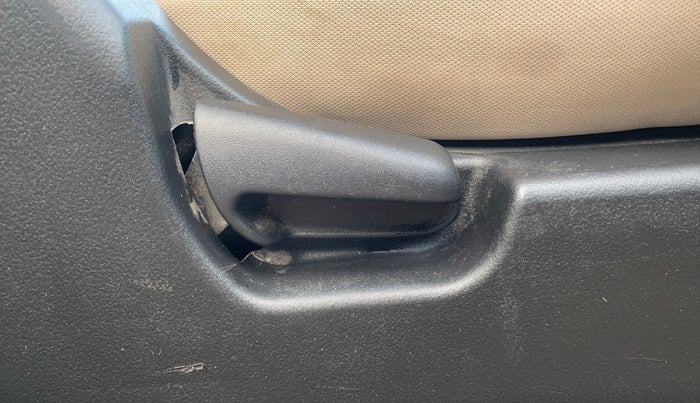 2018 Maruti Wagon R 1.0 VXI+ (O) MT, Petrol, Manual, 94,051 km, Driver Side Adjustment Panel