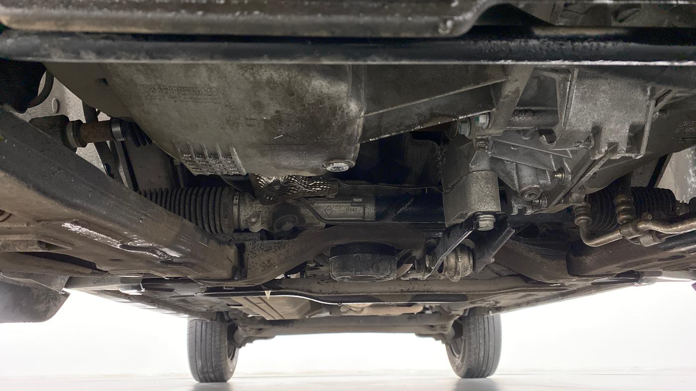 2015 Renault Duster RXL PETROL 104, Petrol, Manual, 29,530 km, Front Underbody