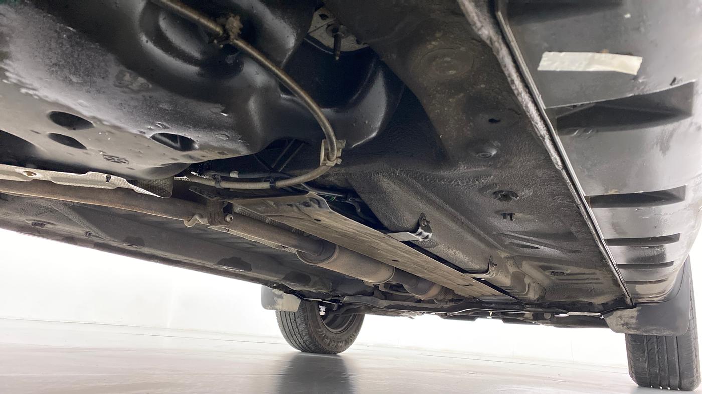 2015 Renault Duster RXL PETROL 104, Petrol, Manual, 29,530 km, Right Side Underbody