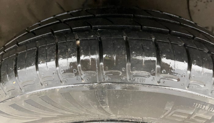 2021 Hyundai GRAND I10 NIOS SPORTZ AMT 1.2 KAPPA VTVT, Petrol, Automatic, 46,629 km, Right Front Tyre Tread