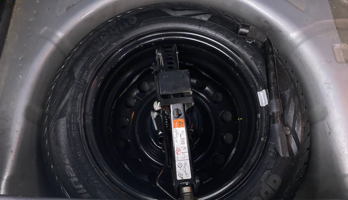 2017 Ford New Figo 1.2 TITANIUM, Petrol, Manual, 39,265 km, Spare Tyre