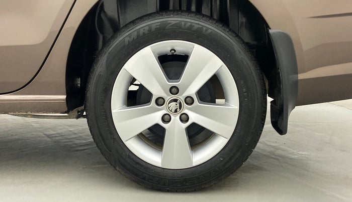 2020 Skoda Rapid 1.0 AMBITION TSI AT, Petrol, Automatic, 10,713 km, Left Rear Wheel